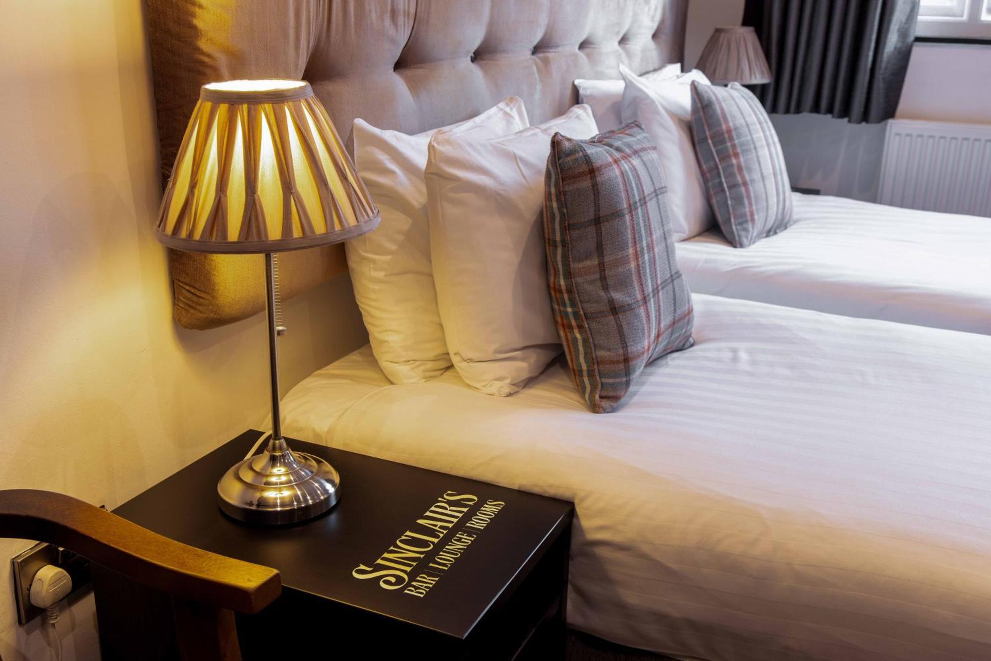 พิคกี บลายเดอร์ อะคอมโมเดชัน แอนด์ บาร์ Hotel เซาท์พอร์ต ภายนอก รูปภาพ